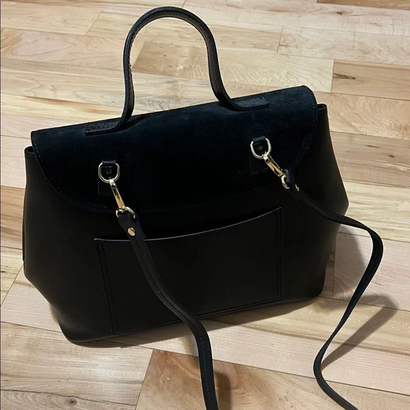 Chic Black Leather Satchel - Picture 3 of 17